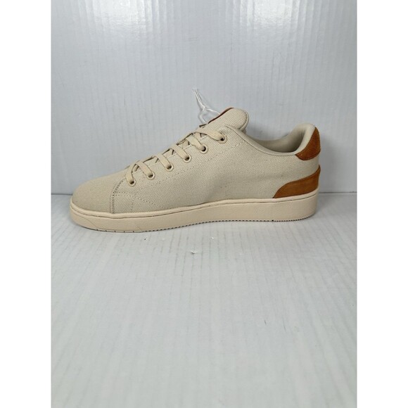 Athletic_Shoes